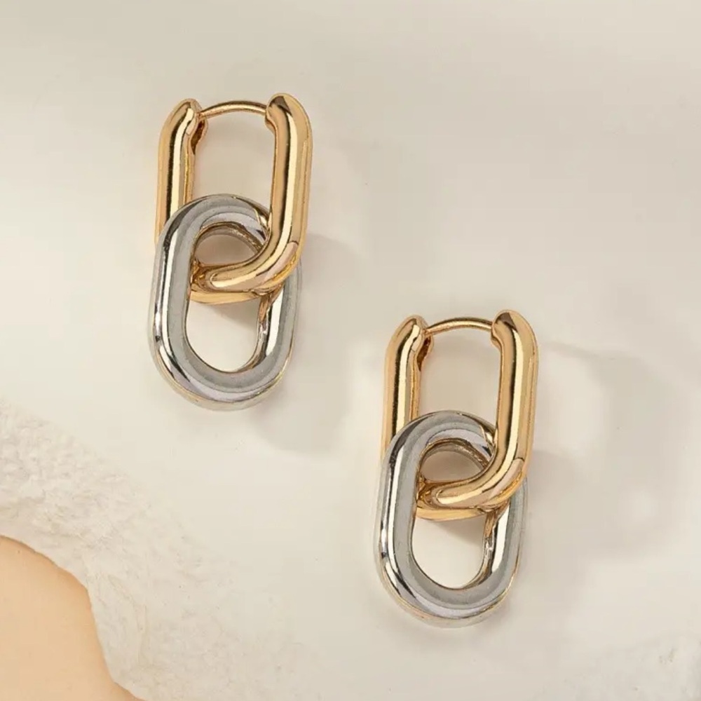 ✨Zara Cardi Silver & Gold Link Earrings